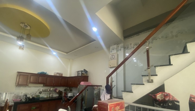 Bán nhà Mặt Tiền LÊ TRỌNG TẤN 81m2, Mặt Tiền ngang 6m2 x 13.5m2 giá chỉ 9 tỷ nhỉnh.